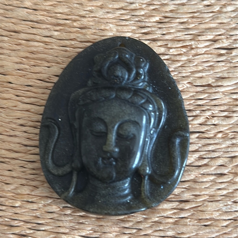 Carved Buddha pendant hole at the top 3D dimensional